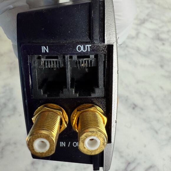 Monster Flatscreen Powercenter Power Center 200 Coax Cable Phone Surge Protector - Picture 7 of 7